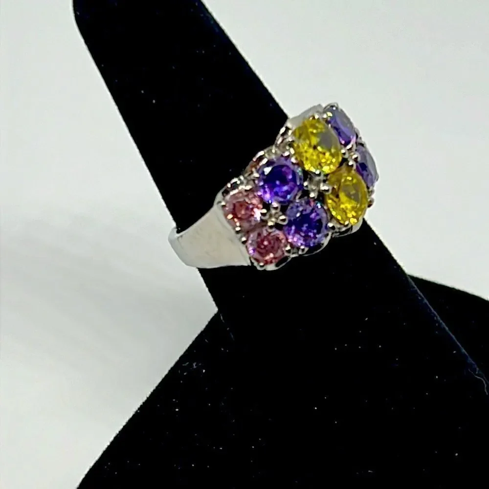 Beautiful Vintage Silver Ring With Purple, Yellow, and Pink Stones